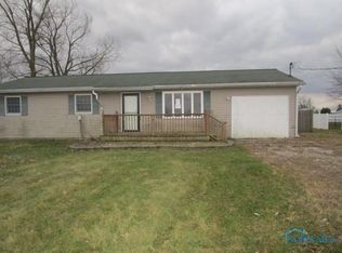 10889 Nelson Rd, Bowling Green, OH 43402