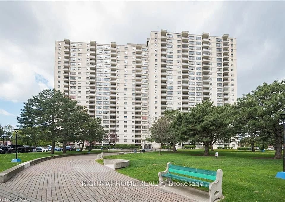 1st image of 390 Dixon Rd #508