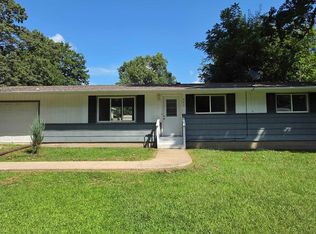 503 W Ann St, Knoxville, IL 61448