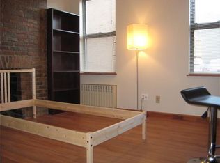 125 India St APT 3, Brooklyn, NY 11222