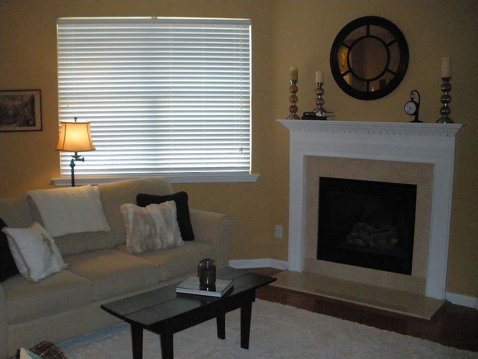 1st image of 282 Hiawassee Dr