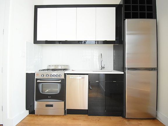 3rd image of 1792 Amsterdam Ave APT 5S
