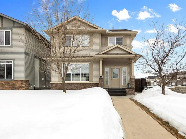289 E Thrush St, Wood Buffalo, AB T9K 0L8
