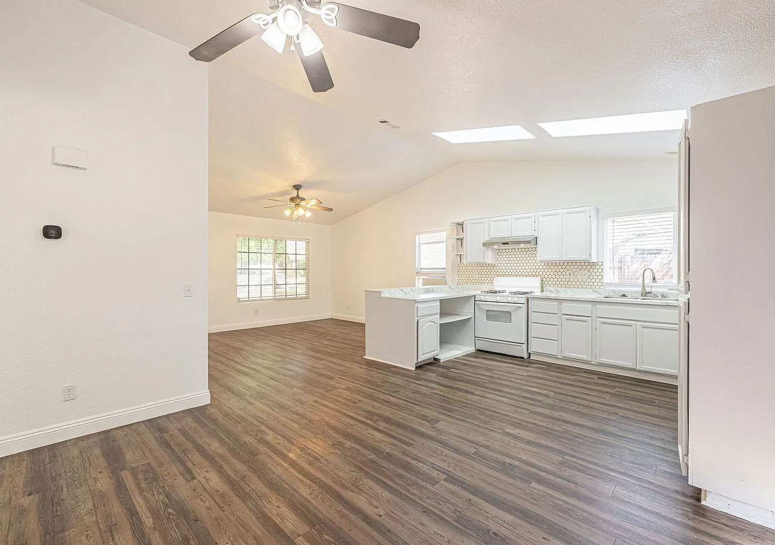 004- 43417 & 43419 Mahogany St — Photo 3