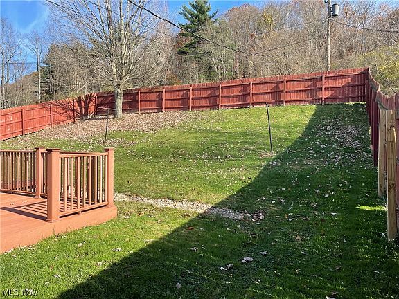 4th image of 204 Terry Ln