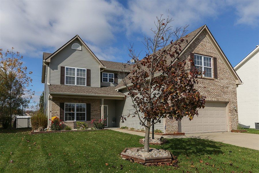 1st image of 5570 Bracken Dr