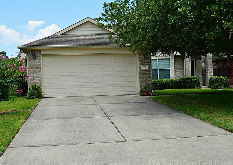 1st image of 718 Chase Land Cir