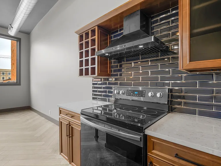 204 1/2 N Main St #1 — Photo 26