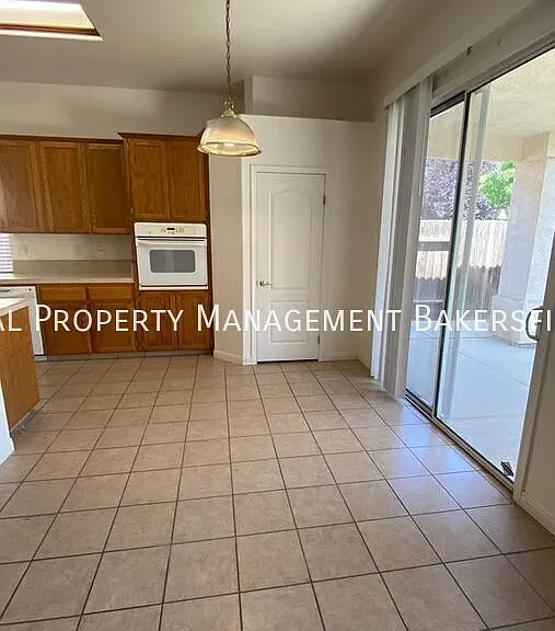 10720 Alexander Falls Ave — Photo 4