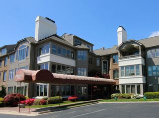 5038 Hunting Hills Sq, Roanoke, VA 24018