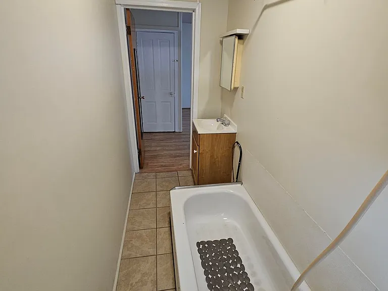 409 George St #A — Photo 7