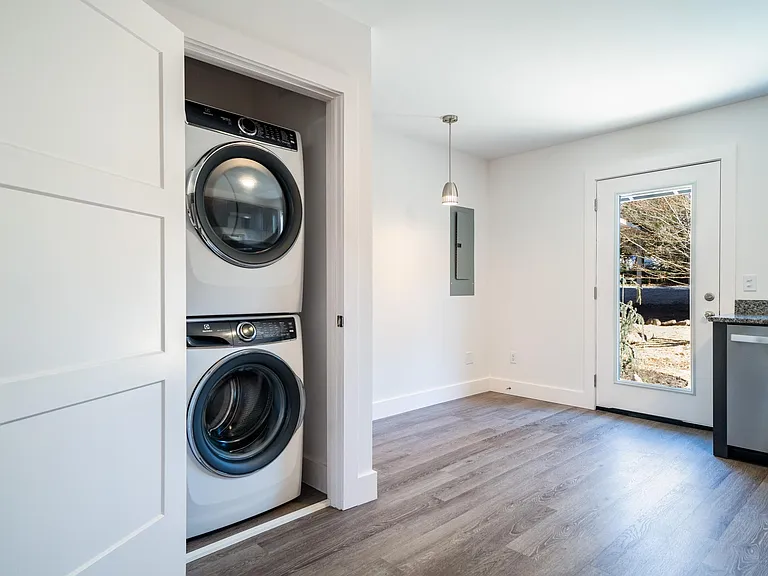 142 Rumbough Pl #1 — Photo 4