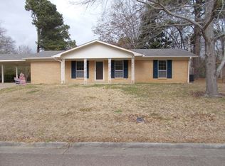 101 Belva Dr, Vicksburg, MS 39180