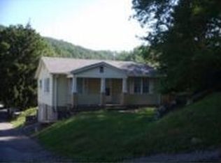 136 30th St, Wheeling, WV 26003