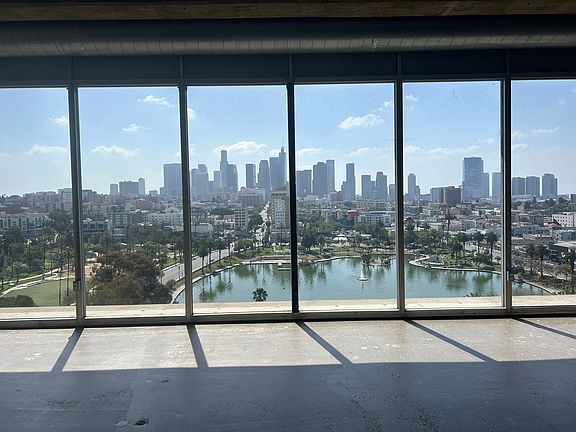 2nd image of 2404 Wilshire Blvd APT 11F