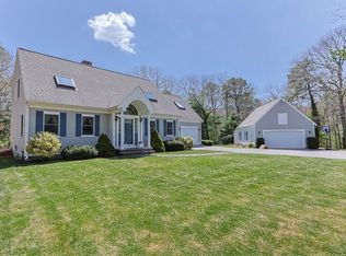 29 Stone Bridge Ln, Marstons Mills, MA 02648