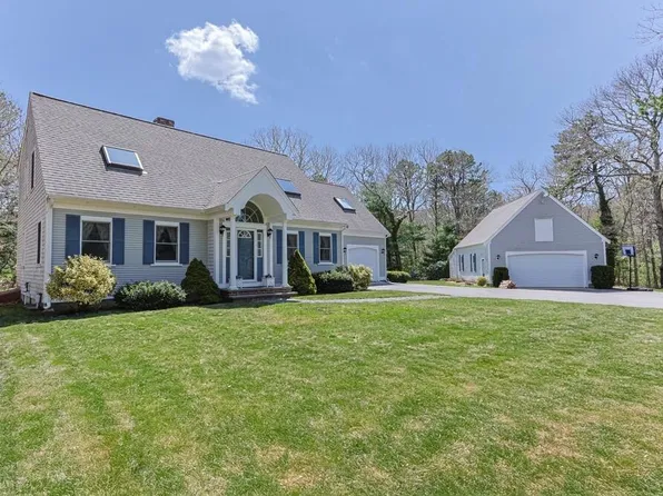 29 Stone Bridge Lane, Marstons Mills, MA 02648