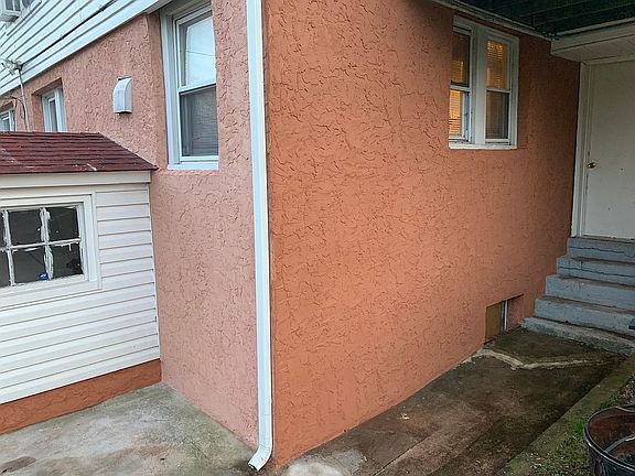 4th image of 364 Hillcrest Ave