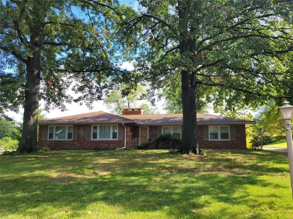 800 Coach Ct N #6, Saint Louis, MO 63137