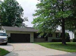 3242 Randolph St, Waterloo, IA 50702