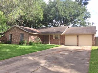 3825 Heatherglen St, Bay City, TX 77414