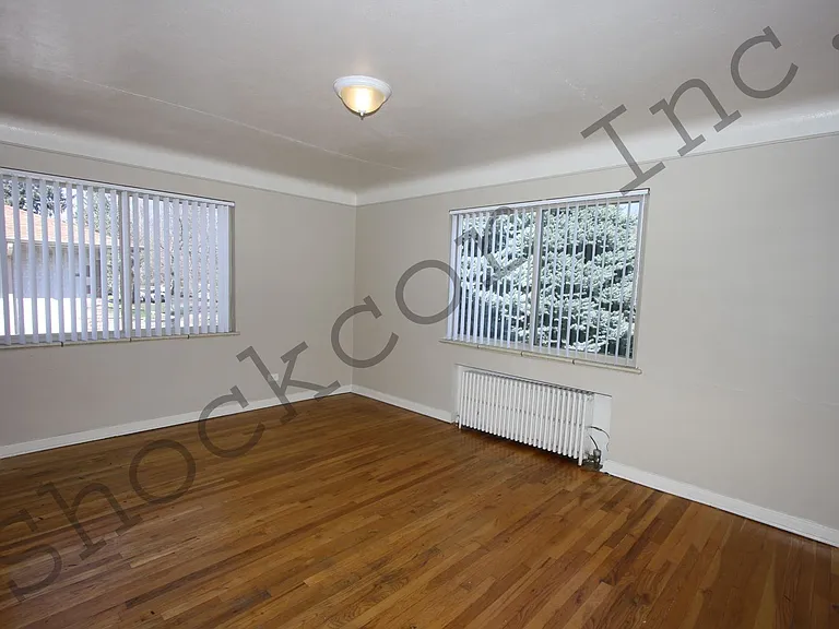 1531 Leyden St — Photo 10