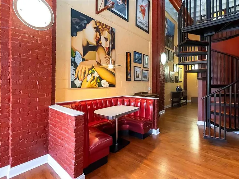 62 W Colonial Dr #301 — Photo 4