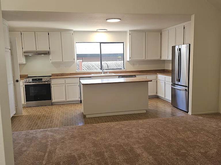 1206 Rincon Meadows Ct — Photo 3