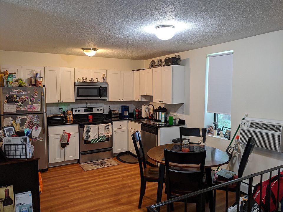 2nd image of 109 Tremont St #607