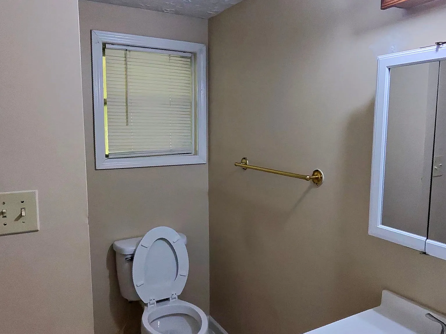 1520 Smallhouse Rd — Photo 3