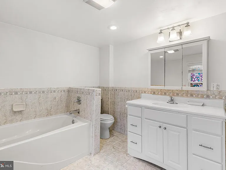 345 W Mount Pleasant Ave — Photo 18