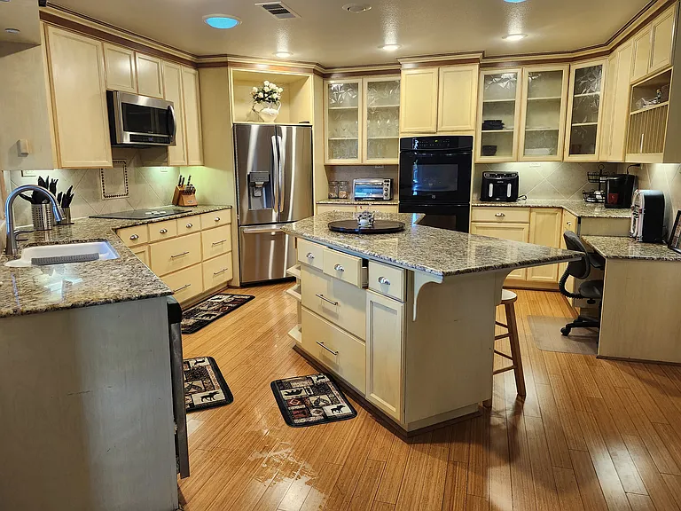 Singing Hills Cir — Photo 21