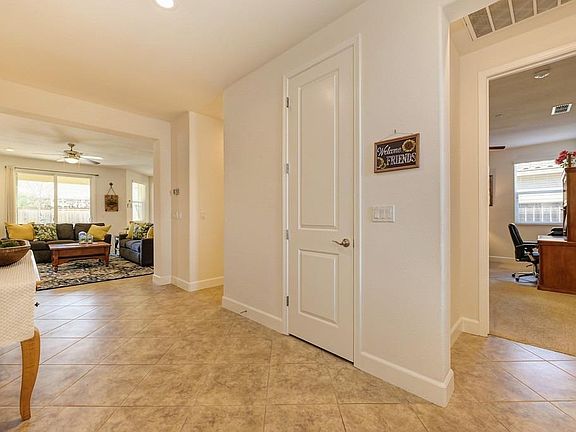 5th image of 2206 Russell Cir