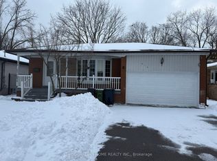 816 Meadowvale Rd, Toronto, ON M1C1T3