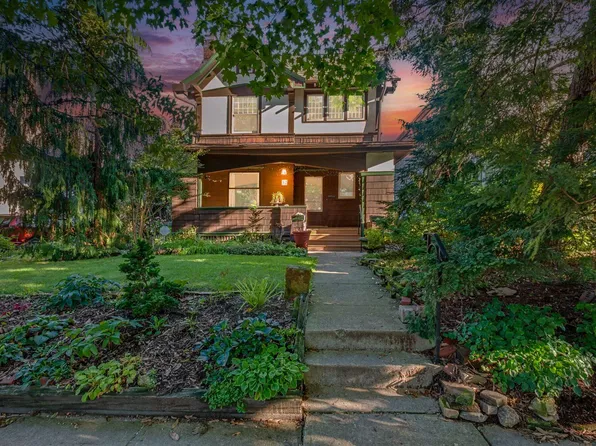 52 Crestview Rd, Columbus, OH 43202