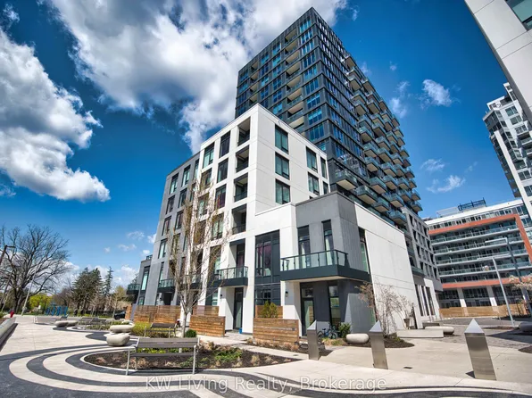 3 Rosewater St #1109, Richmond Hill, ON L4C 5T6