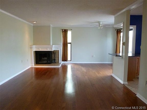 4th image of 26 Monticello Dr