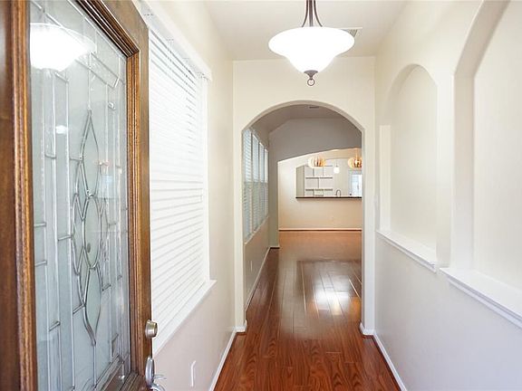 5th image of 14616 Branchwest Dr