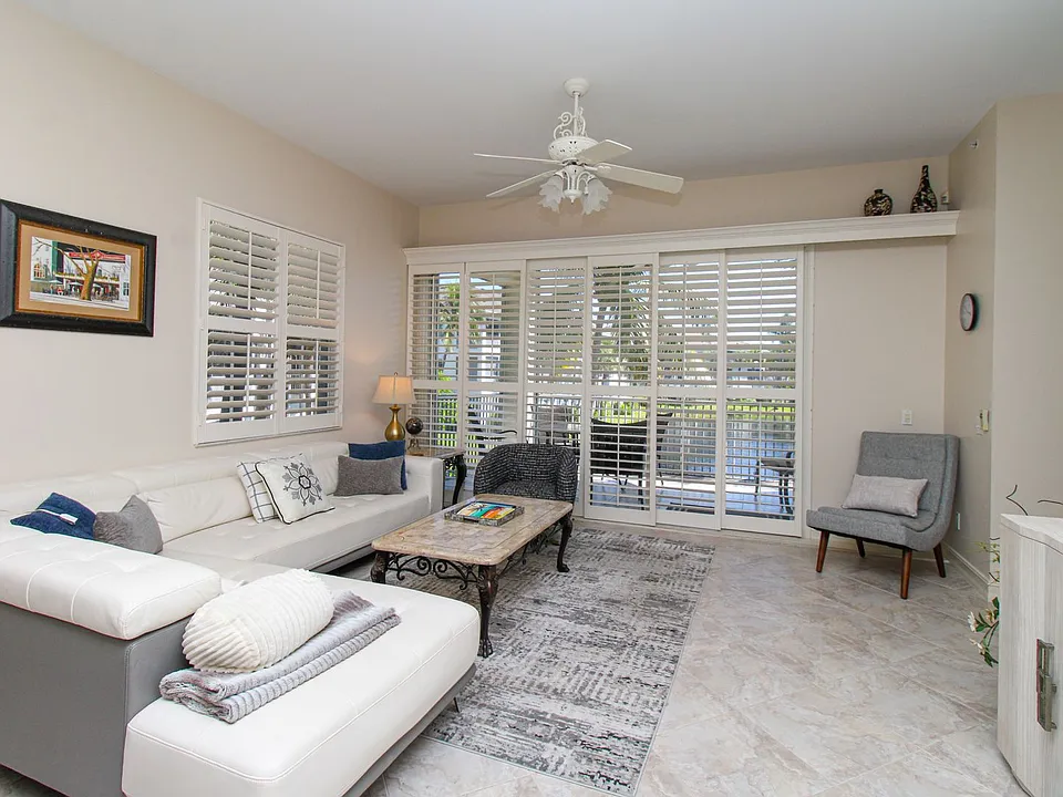 825 Bentwater Cir #101