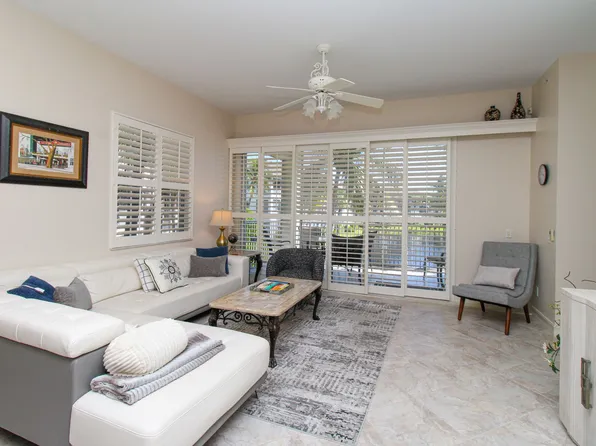 825 Bentwater Cir APT 101, Naples, FL 34108