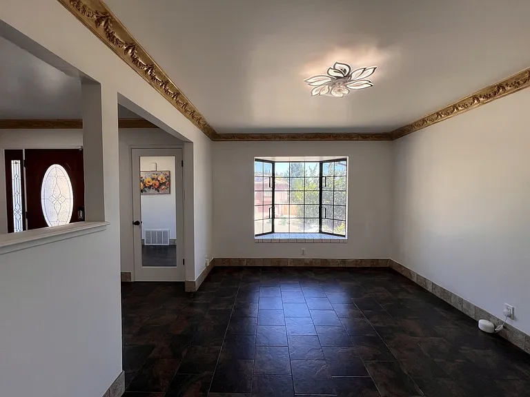 912 Yosemite Ln — Photo 15