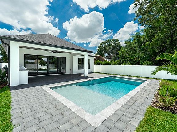 5th image of 1526 MILLER AVENUE