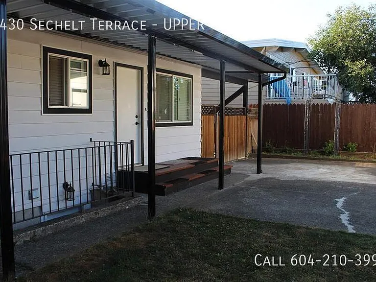 3430 Sechelt Ter #UPPER — Photo 27