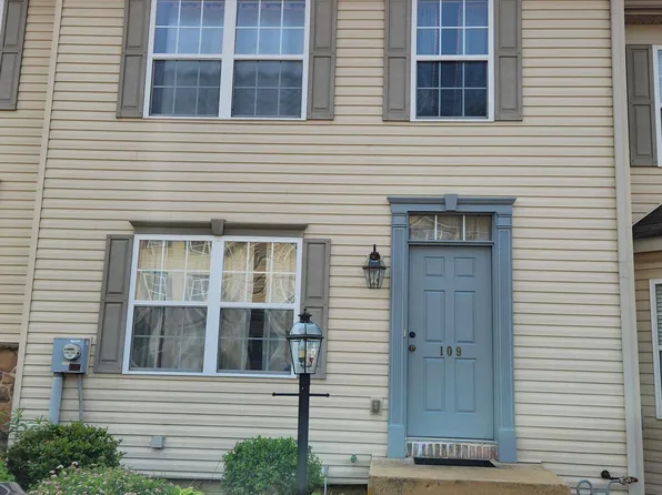 109 Knollwood Rd, Lancaster, PA 17551