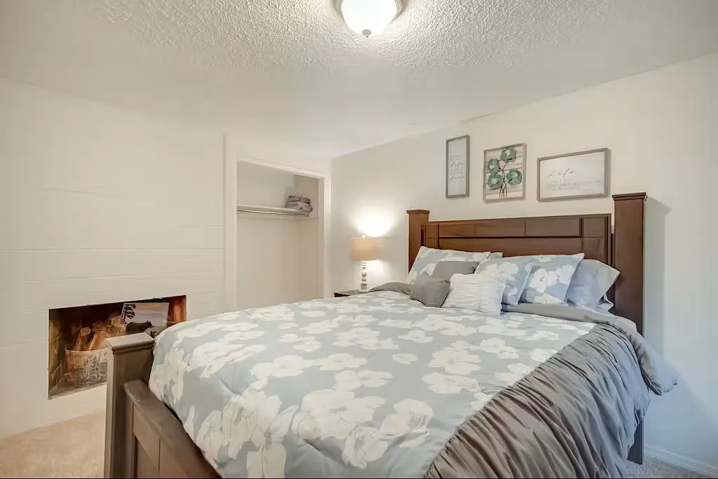 4 bed, 1840 sqft, $700 — Photo 2