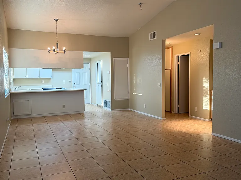 41401 Adams St #C — Photo 2