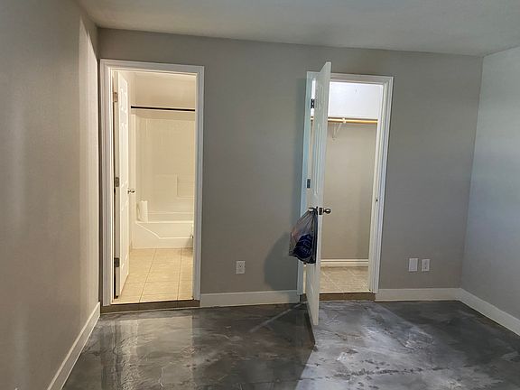 4th image of 407 W Stoddard Ave Unit A