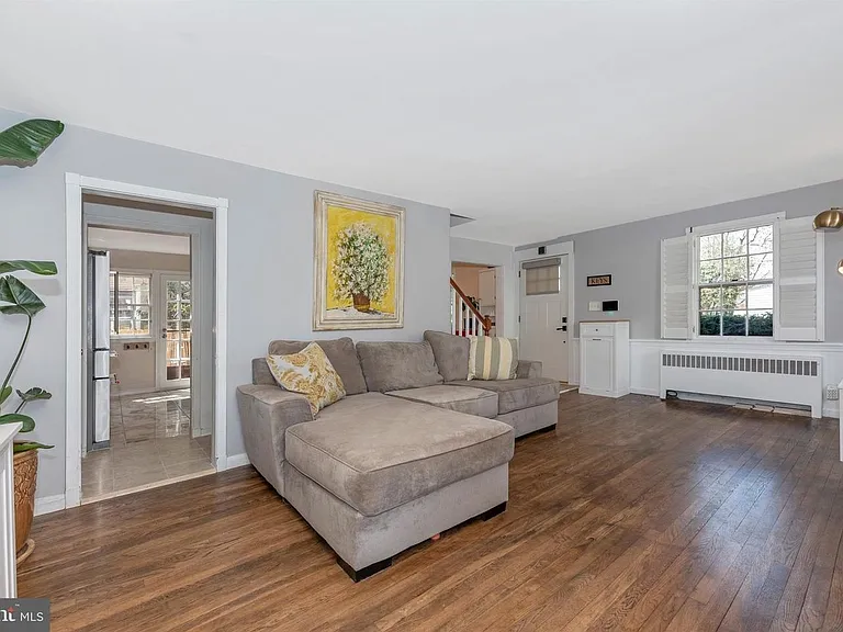 7023 Deerfield Rd — Photo 8