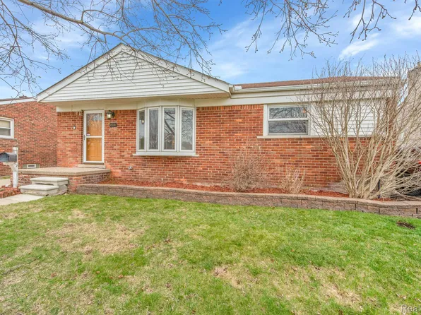 15331 Devoe St, Southgate, MI 48195