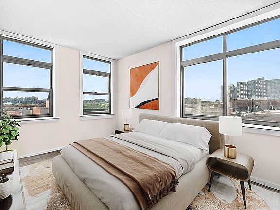 3rd image of 102 Bradhurst Ave APT 1008